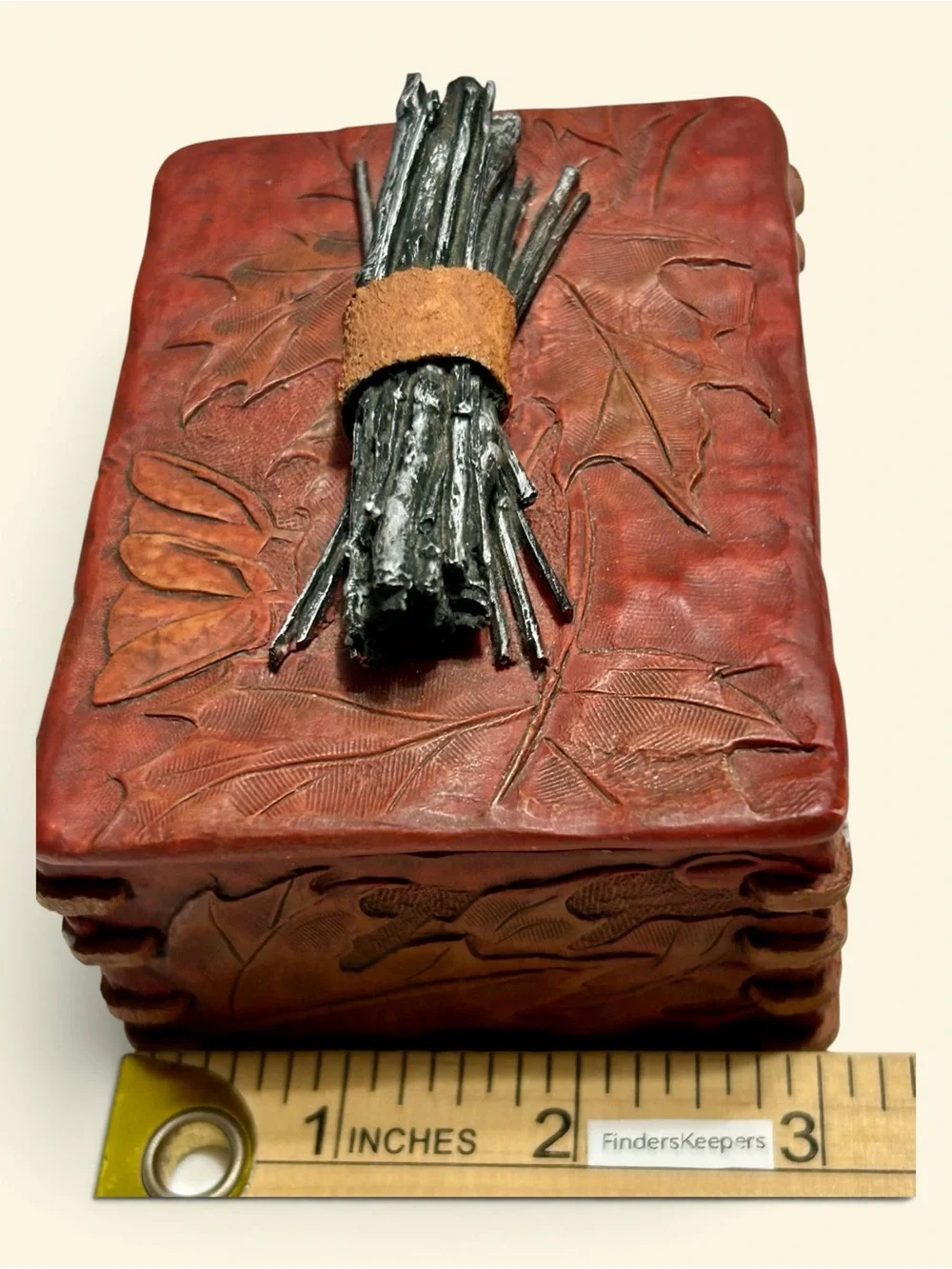 Frameology Resin Western Leaf Trinket Box w/ Lift-Off Lid Brown/Black 4x3in
